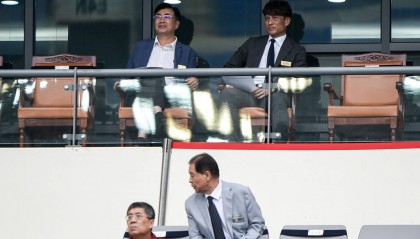 国足新帅人选分析：高洪波落选，施密特呼声最高的背后