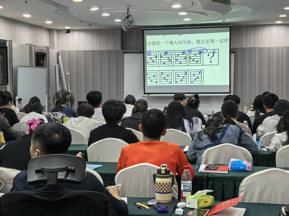 解惑公务员考试刷题营服务，公考刷题营哪家性价比高
